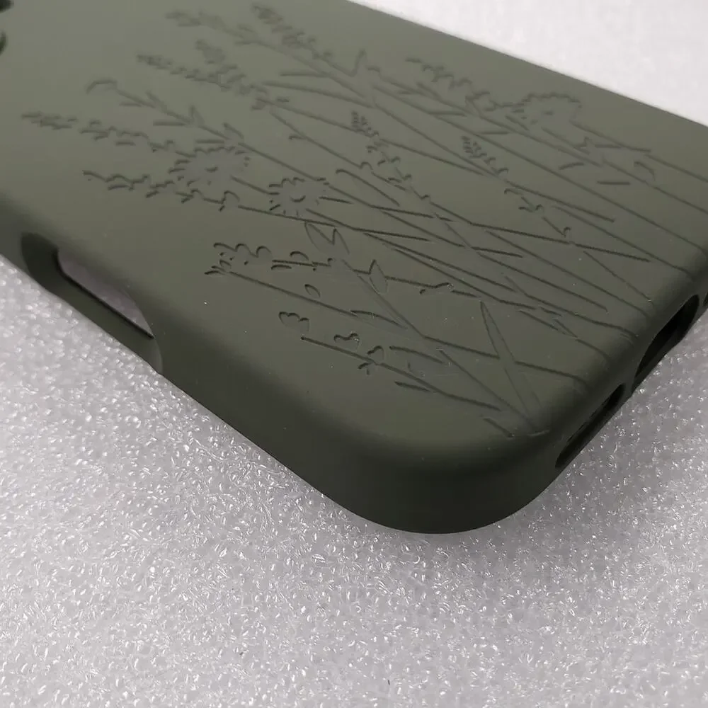 Floral Engraved Slim Protective Case for iPhone 16 Olive / Forest Green